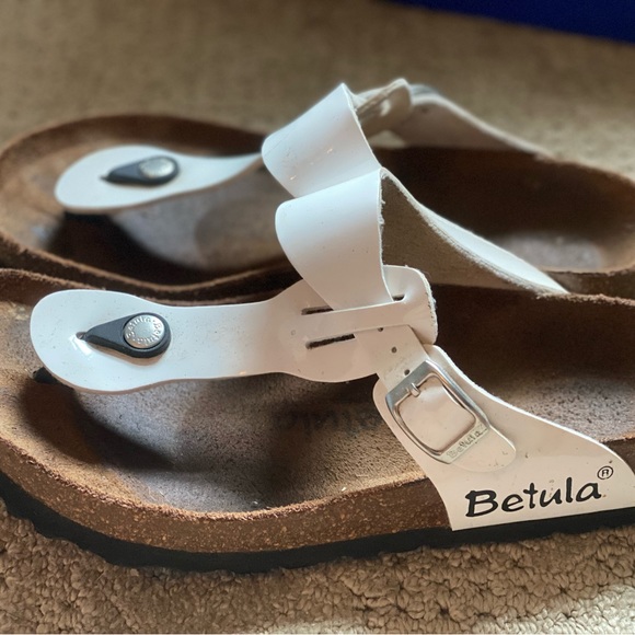 BIRKENSTOCK GIZEH White Patent Leather Size 38 Betula - Picture 2 of 5